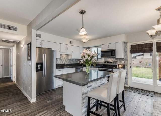 Property at 5801 W Cortez St, Glendale, AZ 85304, 3 beds, 2 baths