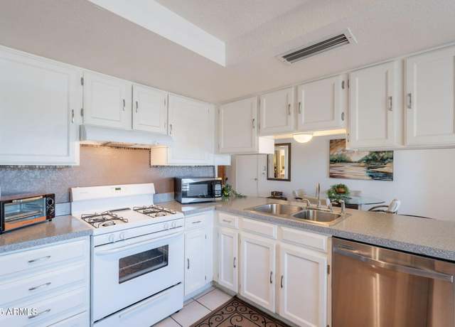 Property at 314 E Melrose Dr, Casa Grande, AZ 85122, 3 beds, 2 baths