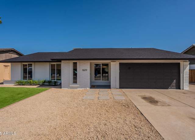 Property at 1609 W Yukon Dr, Phoenix, AZ 85027, 3 beds, 2 baths