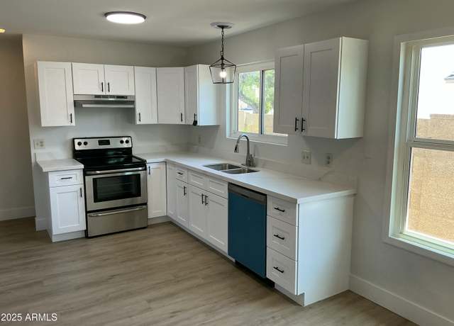 Property at 817 E Marco Polo Rd, Phoenix, AZ 85024, 4 beds, 2 baths