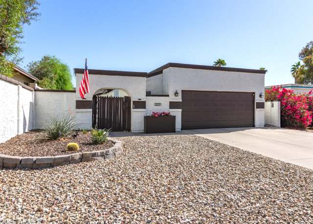 Property at 1029 E Marco Polo Rd, Phoenix, AZ 85024, 2 beds, 2 baths