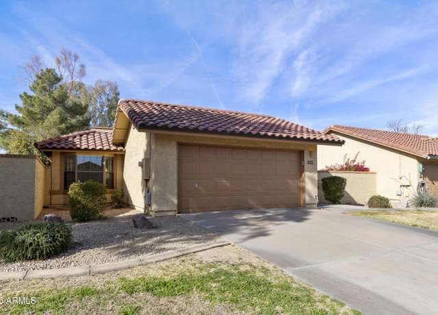 Property at 12218 S Shoshoni Dr, Phoenix, AZ 85044, 2 beds, 2 baths