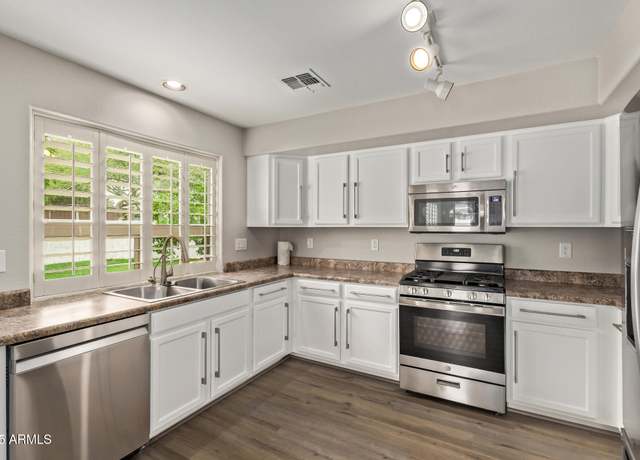 Property at 2438 W Via Dona Rd, Phoenix, AZ 85085, 4 beds, 2.5 baths