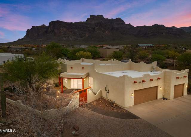 Property at 5772 E 1st Ave, Apache Junction, AZ 85119, 4 beds, 2.5 baths