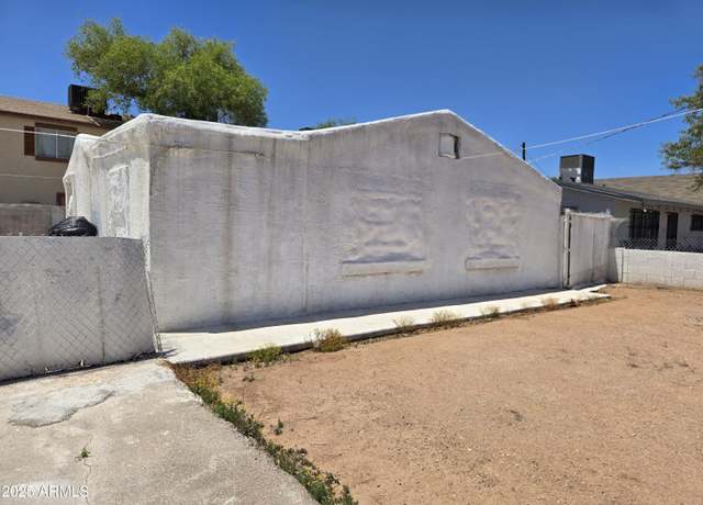 Property at 2202 N 26th Pl, Phoenix, AZ 85008, 2 beds, 1 bath