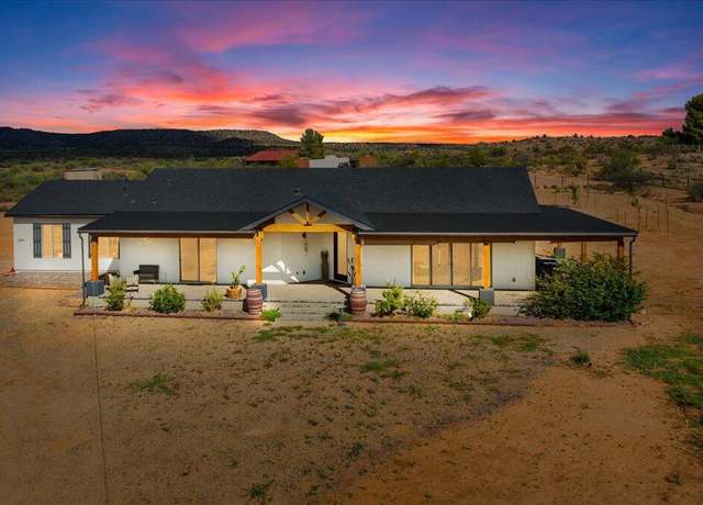 Property at 1445 S Koch Ranch Rd, Cornville, AZ 86325, 3 beds, 3 baths