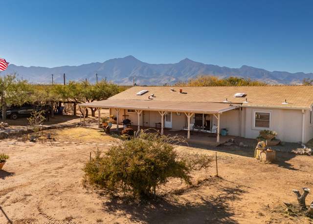 Property at 6944 S Appaloosa Pl, Hereford, AZ 85615, 3 beds, 2 baths