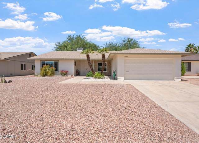 Property at 11802 S Half Moon Dr, Phoenix, AZ 85044, 2 beds, 2 baths