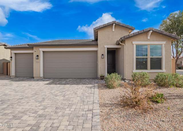 Property at 1211 E Jahns Dr, Casa Grande, AZ 85122, 4 beds, 3 baths