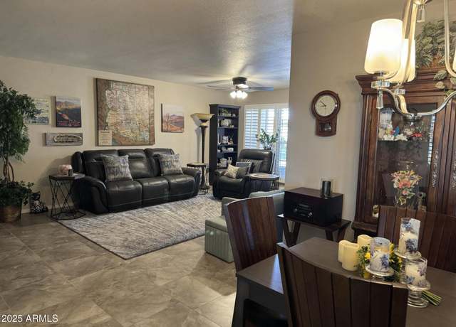Property at 17823 N 99th Dr, Sun City, AZ 85373, 2 beds, 2 baths