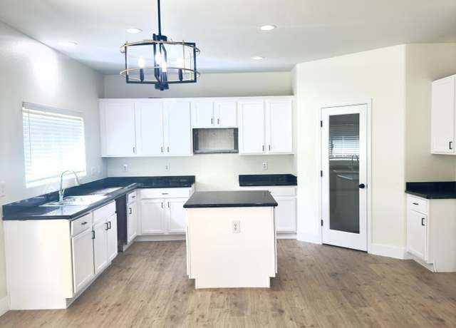 Property at 2114 N 94th Ave, Phoenix, AZ 85037, 5 beds, 3 baths