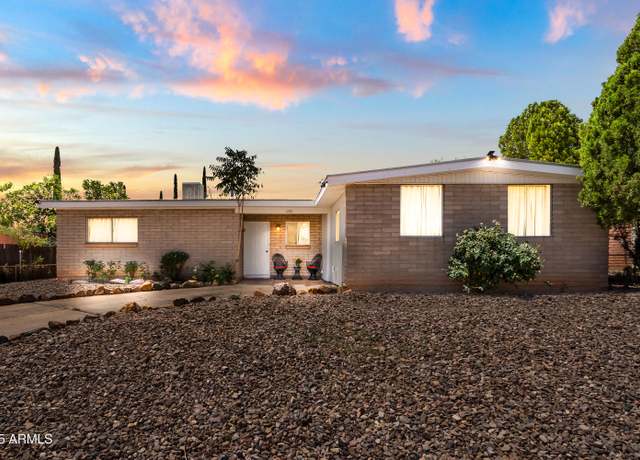 Property at 1188 Mesquite Dr, Sierra Vista, AZ 85635, 3 beds, 2 baths