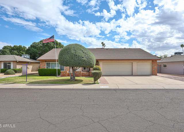 Property at 5125 W Las Palmaritas Dr, Glendale, AZ 85302, 4 beds, 2 baths