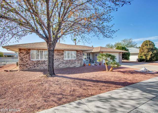 Property at 9313 W Arrowhead Dr, Sun City, AZ 85351, 3 beds, 2 baths