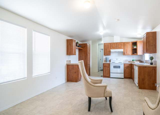 Property at 1650 S Arizona Ave #79, Chandler, AZ 85286, 2 beds, 2 baths