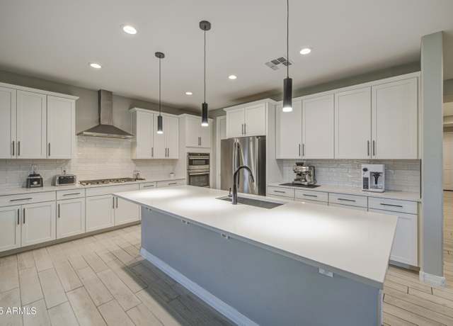 Property at 12806 W Mclellan Rd, Glendale, AZ 85307, 3 beds, 2.5 baths