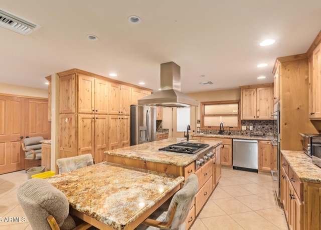 Property at 6329 E Voltaire Ave, Scottsdale, AZ 85254, 3 beds, 2 baths