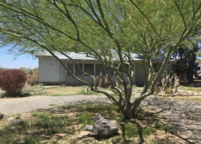 Property at 23990 W Coleman Dr, Congress, AZ 85332, 3 beds, 2 baths