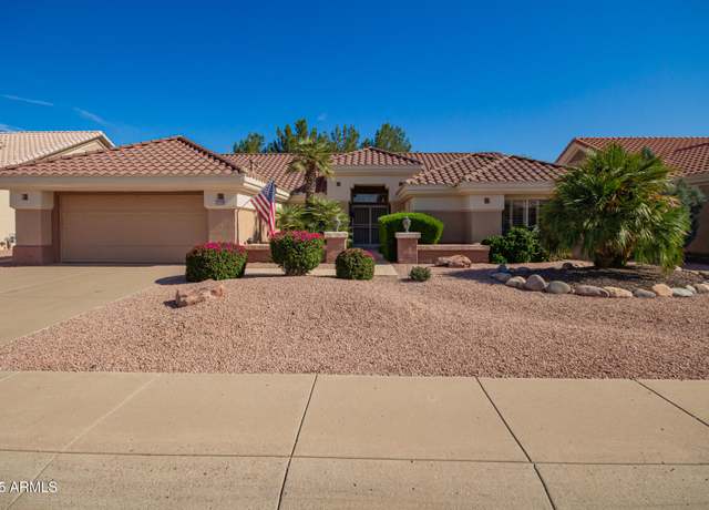 Property at 13729 W Robertson Dr, Sun City West, AZ 85375, 2 beds, 2.5 baths