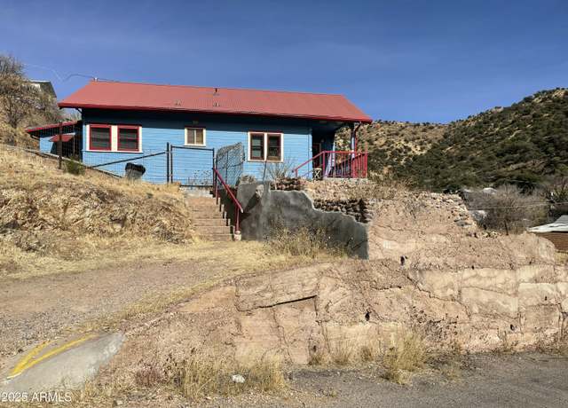 Property at 713 Warren Ave, Bisbee, AZ 85603, 2 beds, 1 bath