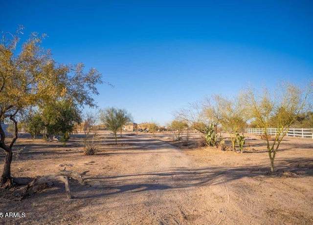 Property at 3023 S 348th Ave, Tonopah, AZ 85354, 4 beds, 2 baths