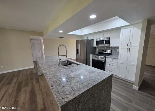 Property at 3849 W Mauna Loa Ln, Phoenix, AZ 85053, 3 beds, 2 baths