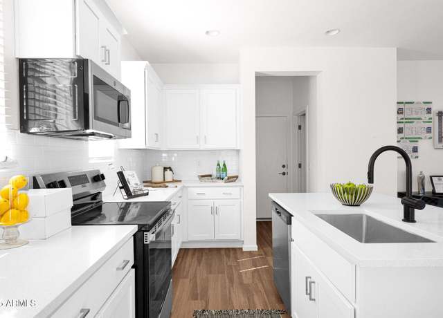 Property at 16875 N 12th St #14, Phoenix, AZ 85022, 3 beds, 2.5 baths