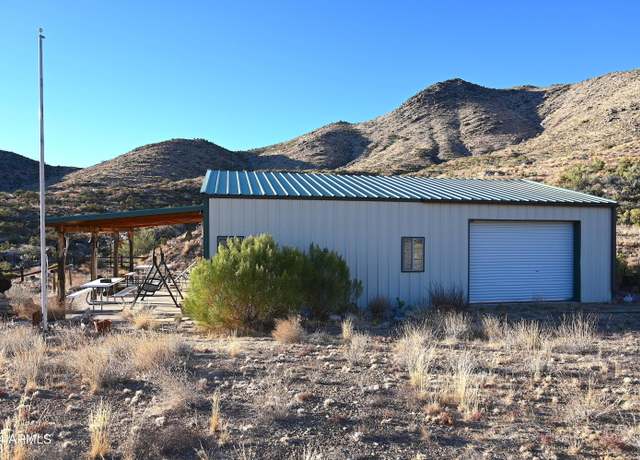 Property at 7075 S Misery Well Rd, Kingman, AZ 86401, 1 bed, 1 bath