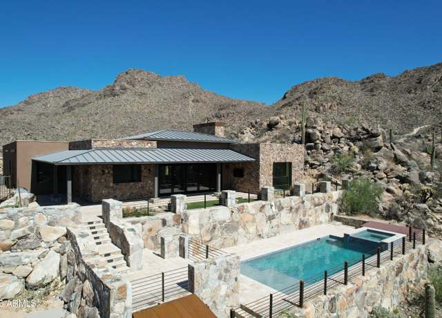 Property at 14300 N Moongaze Dr, Marana, AZ 85658, 3 beds, 4 baths