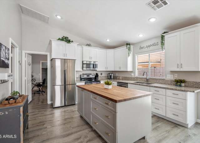 Property at 6701 E Riverdale St, Mesa, AZ 85215, 3 beds, 2 baths
