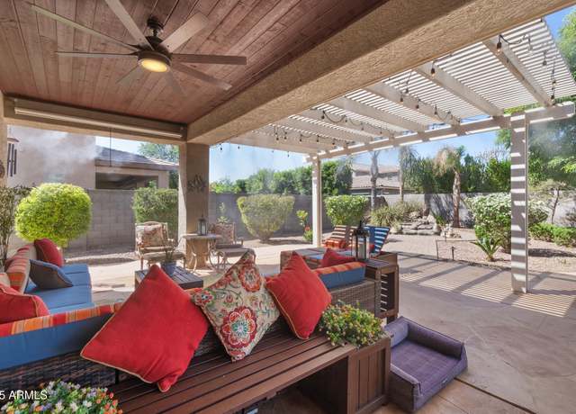 Property at 4340 S Marble St, Gilbert, AZ 85297, 5 beds, 3.5 baths