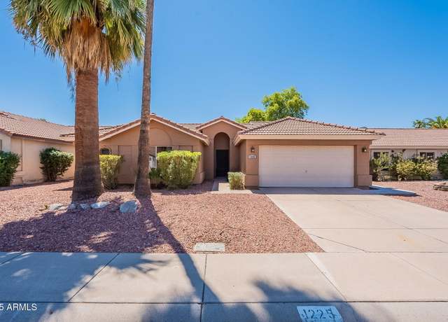 Property at 1225 E Douglas Ave, Gilbert, AZ 85234, 3 beds, 2 baths