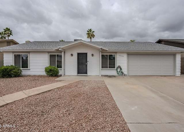 Property at 12228 S Pewaukee St, Phoenix, AZ 85044, 3 beds, 2 baths