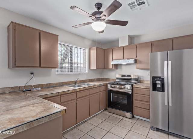 Property at 3722 W Hadley St, Phoenix, AZ 85009, 5 beds, 2 baths