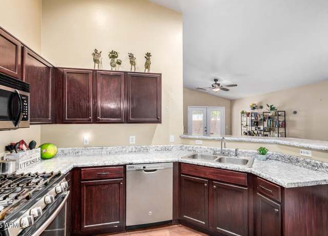 Property at 8626 W Papago St, Tolleson, AZ 85353, 3 beds, 2 baths