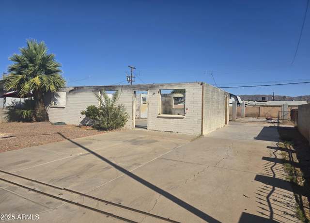 Property at 3635 W Chambers St, Phoenix, AZ 85041, 3 beds, 1.5 baths