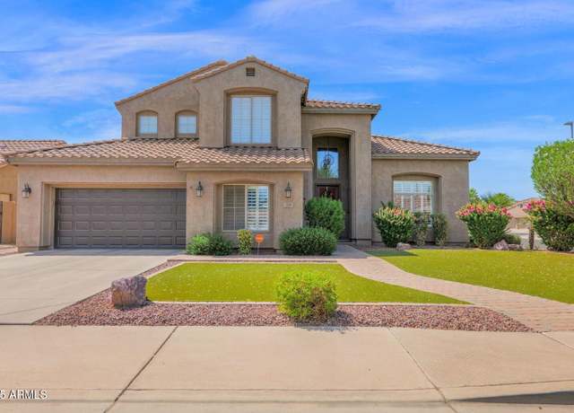 Property at 339 E Horseshoe Ave, Gilbert, AZ 85296, 4 beds, 3 baths