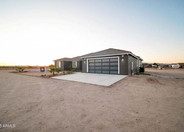 Property at 22548 W Huntington Dr, Buckeye, AZ 85326, 6 beds, 4 baths