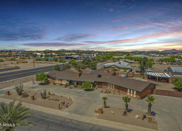Property at 1100 E Sunset Dr, Casa Grande, AZ 85122, 4 beds, 4.5 baths