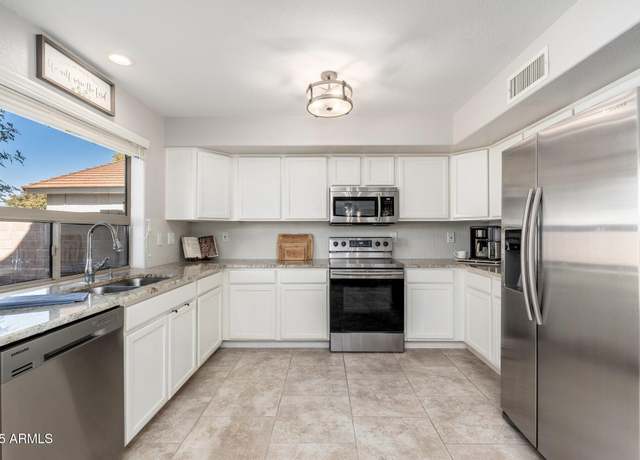Property at 4660 E Torrey Pines Ln, Chandler, AZ 85249, 4 beds, 2.5 baths