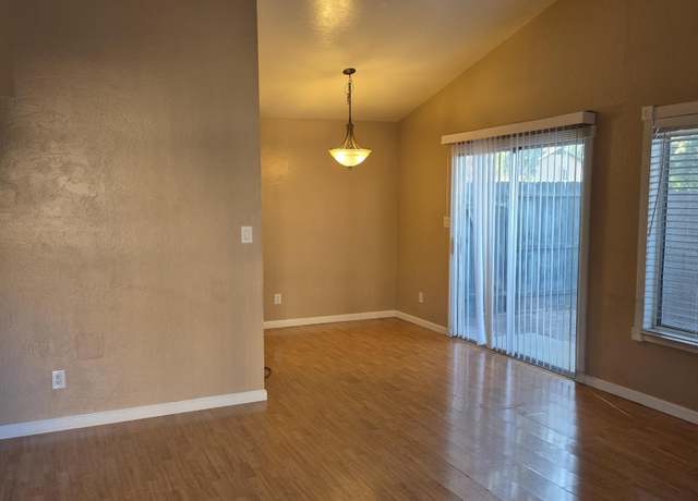 Property at 4834 W Loma Ln, Glendale, AZ 85302, 2 beds, 1 bath