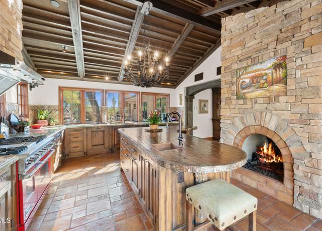Property at 35035 N Whileaway Rd, Carefree, AZ 85377, 4 beds, 3.5 baths