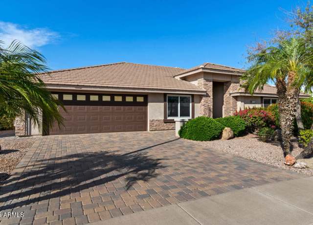 Property at 11342 E Laguna Azul Cir, Mesa, AZ 85209, 2 beds, 2.5 baths