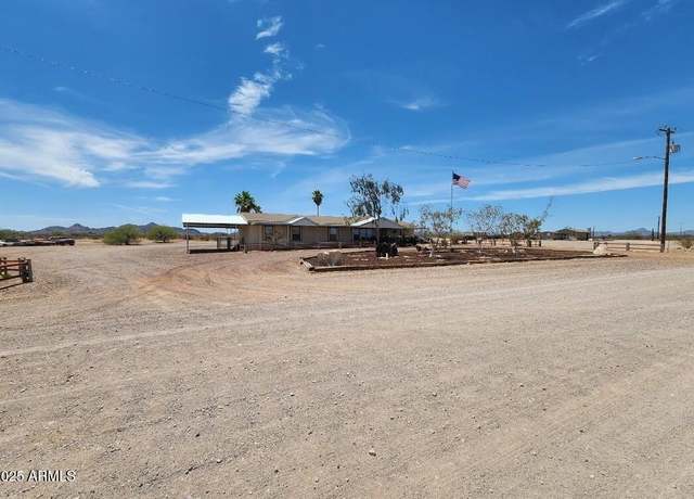 Property at 3318 N 427th Ave, Tonopah, AZ 85354, 4 beds, 2 baths