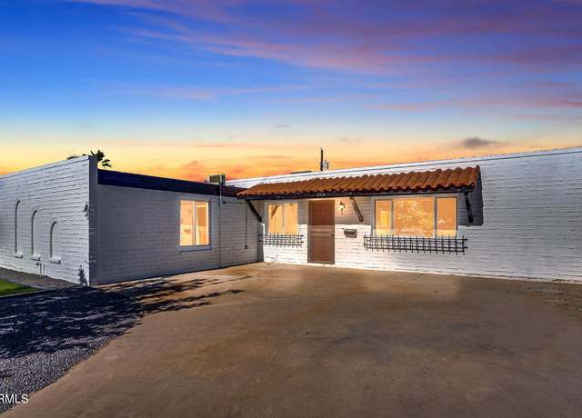 Property at 8326 E Crestwood Way, Scottsdale, AZ 85250, 4 beds, 2 baths