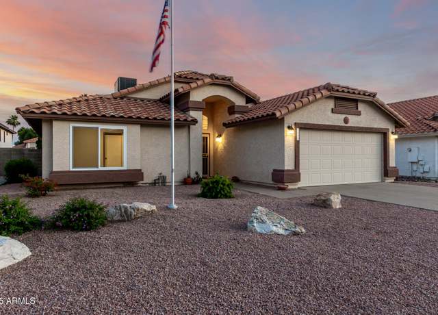 Property at 3443 E Wickieup Ln, Phoenix, AZ 85050, 3 beds, 2 baths