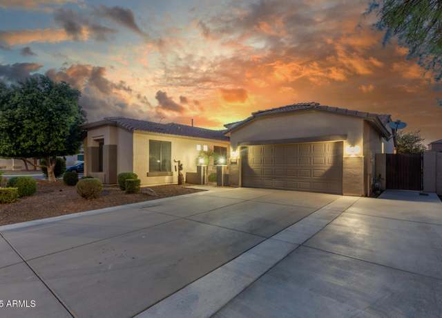 Property at 2186 E County Down Dr, Chandler, AZ 85249, 4 beds, 2.5 baths