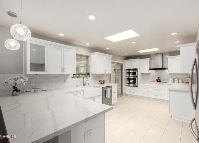 Property at 10313 E Lotus Ct, Sun Lakes, AZ 85248, 3 beds, 2 baths