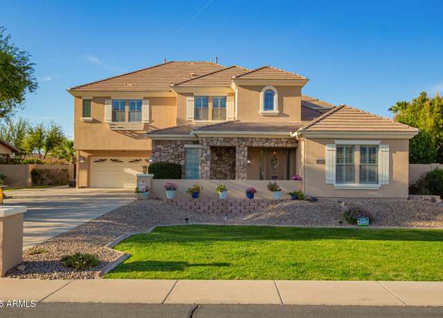 Property at 950 E Desert Inn Dr, Chandler, AZ 85249, 6 beds, 4.5 baths