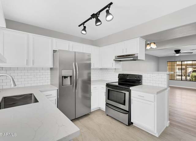 Property at 7801 N 44th Dr #1190, Glendale, AZ 85301, 2 beds, 2.5 baths